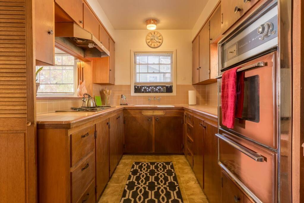 Colonial Cottage Getaway Atascadero Exterior photo